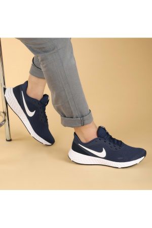 کفش مخصوص دویدن مردانه نایکی مدل Nike Revolution 5 کد Bq3204-400